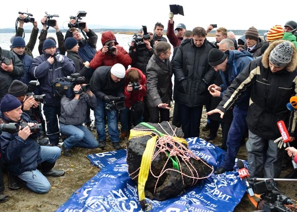 The Strength of the Chelyabinsk&nbsp;Meteor