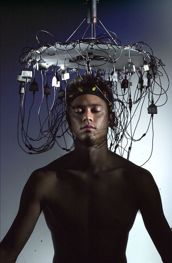 https://commons.wikimedia.org/wiki/File:Quintephone_brainwave_regen_poster_colour.jpg